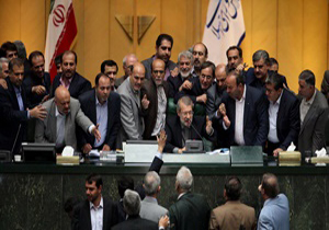 نبش قبر اختلافات در شرایط آتش بس/نامه رهبری باید فصل الخطاب باشد