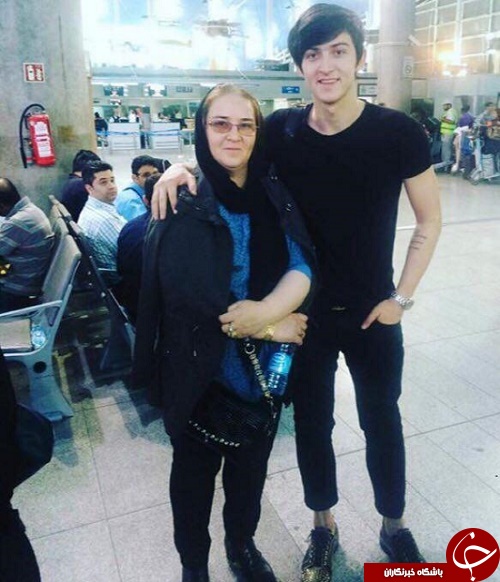 سردار آزمون و مادرش+ عکس