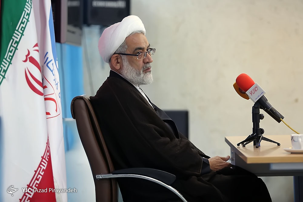 هیچ دستگاهی بدون مجوز قانونی حق استخدام فردی را ندارد