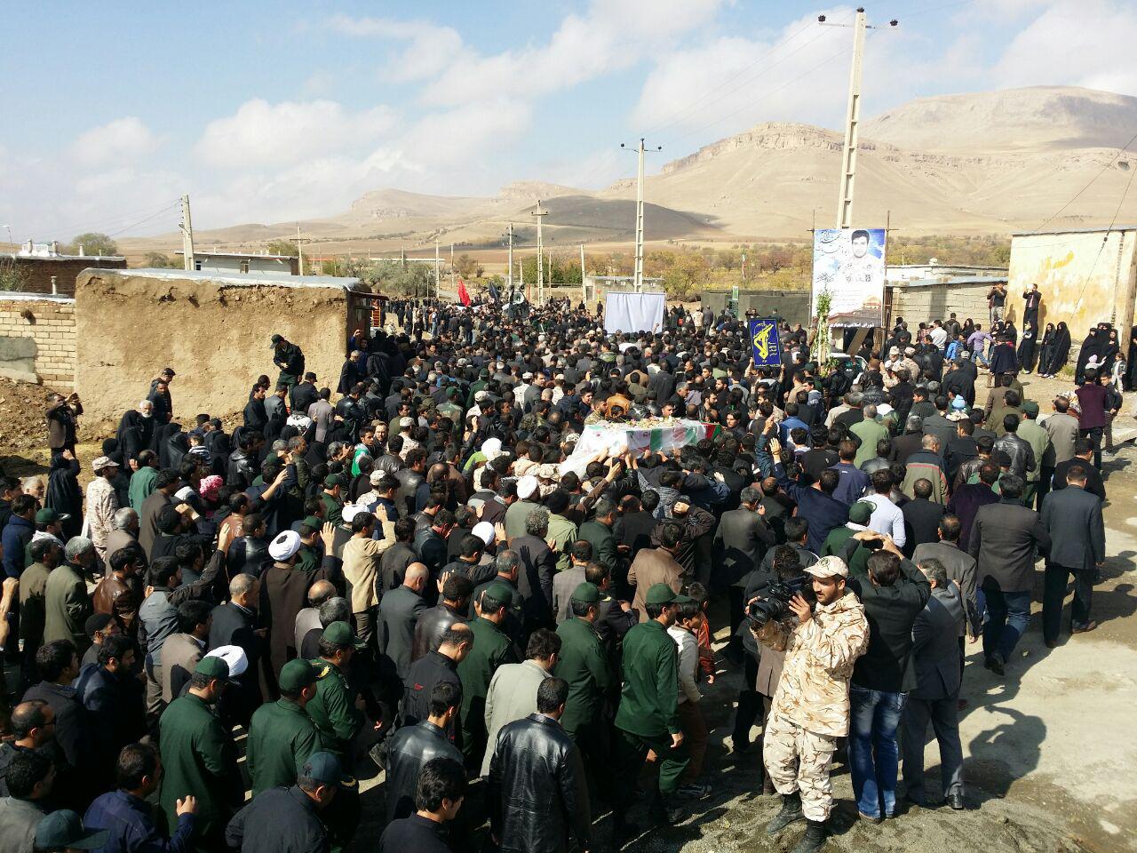 تشیع پیکر یک شهید مدافع حرم در شهرستان سنقر و کلیایی
