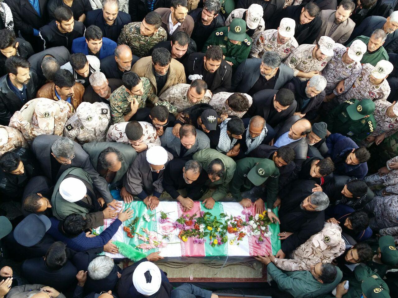تشیع پیکر یک شهید مدافع حرم در شهرستان سنقر و کلیایی