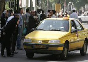 نابسامانی‌ رانندگان تاکسی‌ در خدمت به توریست‌ها
