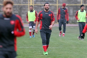 مهاجم پیشین پرسپولیس به راه‌آهن پیوست