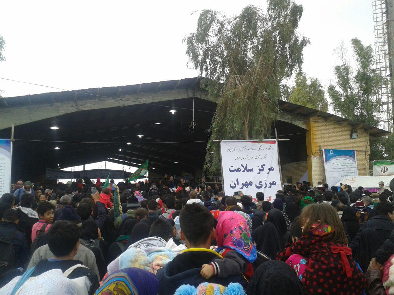 ازدحام جمعیت در مرز مهران+ تصاویر