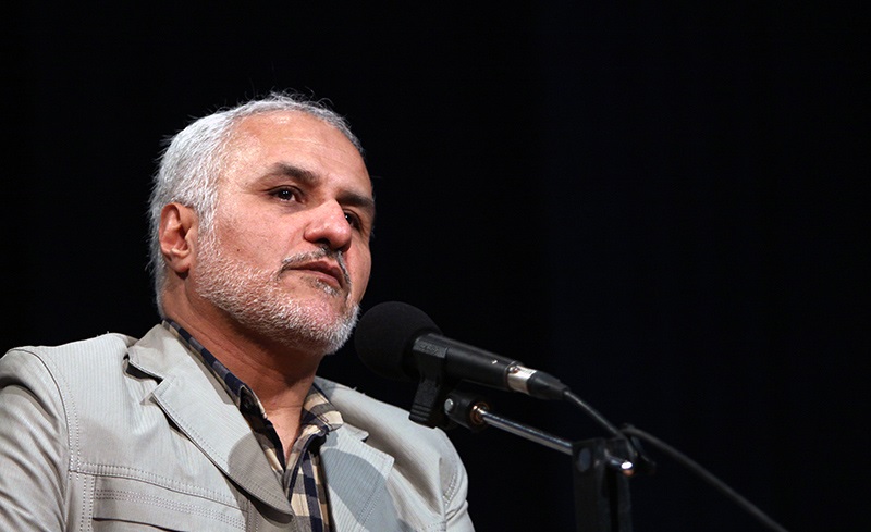 دغدغه رهبر انقلاب بیشتر بر نفوذ در نهادهای تصمیم‌گیر و تصمیم‌ساز متمرکز است/ لزوم تبدیل "نفوذ" به گفتمان عمومی