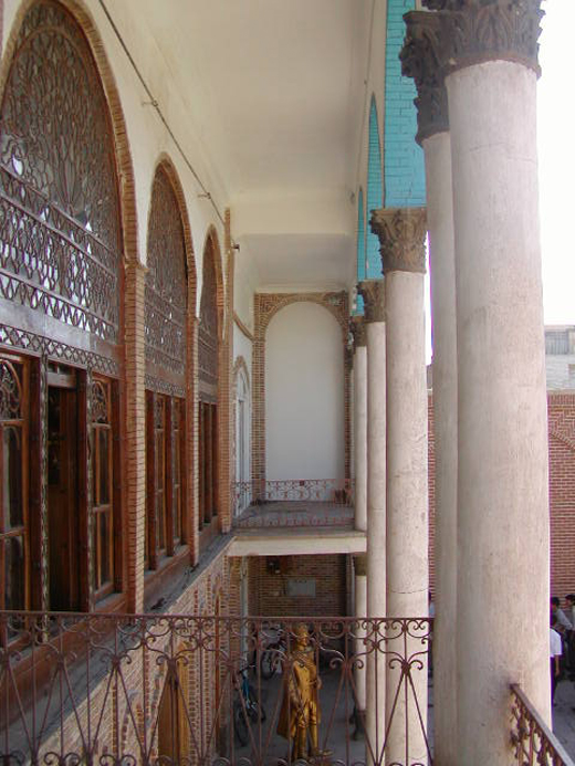 خانه مشروطه، با دیوارهایی از خشت مجاهدت&zwnj;های تاریخی