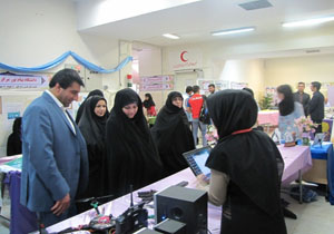 افتتاحیه نمایشگاه هفته پژوهش در دانشگاه پیام نور