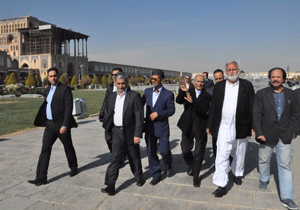 بازدید وزیر عمران و مسکن پاکستان از بناهای تاریخی اصفهان