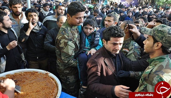 کودک معلول روز اربعین در حرم امام حسین(ع) شفا یافت + تصاویر