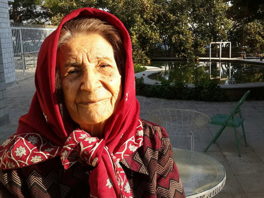 این بانوی نیکوکار، التیام بخش بیماران سرطانی شد