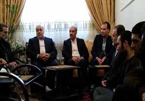 حضور رئیس فدراسیون دوچرخه سواری در منزل مرحوم نوروزیان
