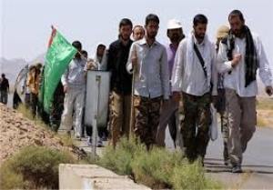 زائران گلستانی پیاده در راه مشهدالرضا