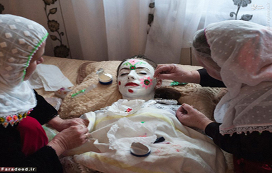 رسمی عجیب/ زشت کردن عروس برای ترساندن داماد! /تصاویر