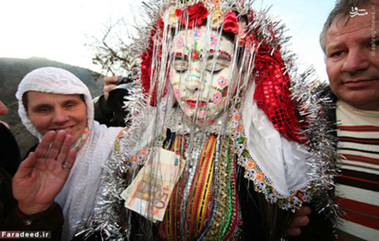 رسمی عجیب/ زشت کردن عروس برای ترساندن داماد! /تصاویر