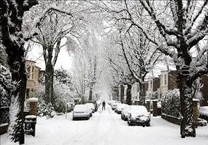 آغاز بارش برف در استان قم