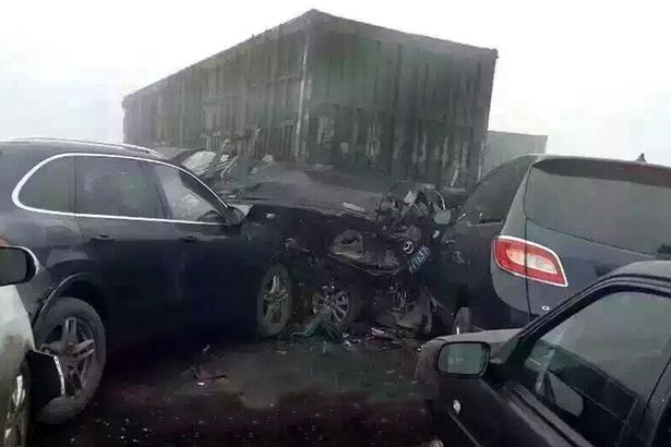 حوادث رانندگی ناشی از آلودگی هوا در چین+ تصاویر