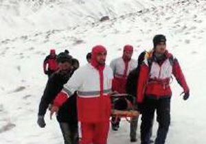 امدادگران شهرستان بهار 2مرد میانسال را ازمرگ حتمی نجات دادند