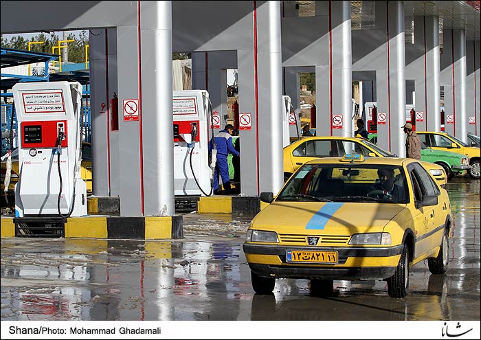 رحیمیان 5 شنبه*** صرفه&zwnj;جویی 28 میلیارد دلاری با مصرف CNG/ مصرف روزانه 20 میلیون لیتر CNG در کشور