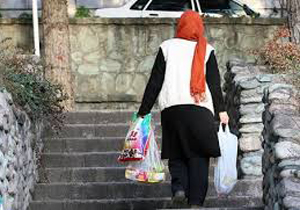 زنان سرپرست خانوار و زحمات جبران ناپذیری که در کلان شهر گم شده است!