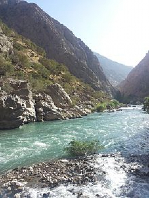 چشمه بل بیش از دو تا سه برابر چاه نفت ارزش دارد