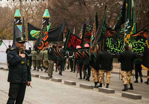 مردم قزوین در سوگ امام هشتم + تصاویر