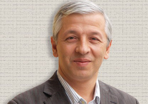 تقلیل جایگاه روابط عمومی‌ها حرکتی غیر حرفه‌ای است