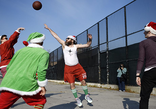گردهمایی بابانوئل&zwnj;ها  + تصاویر