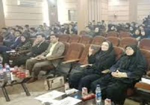 برگزاری عصر شعر دانشجویی در دانشگاه فرهنگ و هنر سنندج