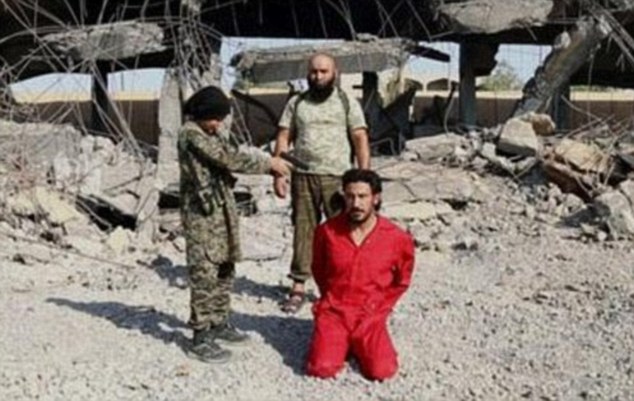نجات معجزه آسای پسر ایزدی از دست داعش به یک دلیل عجیب! + تصاویر