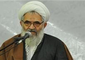 تصادف خودروی حامل عضو مجلس خبرگان