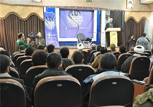 آغاز کارگاه کشوری طراحی پوستر وحدت در قم