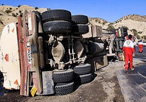 واژگونی تانکر حمل بنزین دربیجار