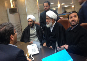 آیت&zwnj;الله امجد در انتخابات مجلس خبرگان رهبری ثبت نام کرد