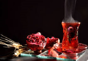 بازار شیرینی و آجیل داغ است/ فریب این دسته از تنقلات را نخورید