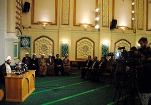 رئیس مرکزاسلامی انگلیس: دشمنان تصور نکنند با کشتار مسلمانان نیجریه به اهداف خود می رسند