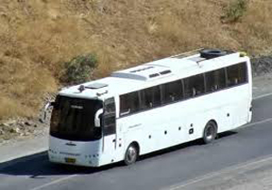 اتوبوس حامل ۳۷ دانش‌آموز دچار سانحه شد