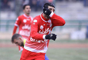 پیشنهاد 5.5 میلیاردی به ستاره پرسپولیس/ طارمی می رود؟!