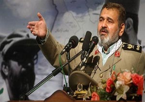 برای ایجاد وحدت در جامعه همگان باید حول محور ولایت حرکت کنند