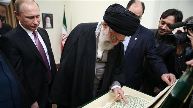 سرگذشت قرآنی که دوشنبه از مسکو به تهران آمد؟+ تصاویر