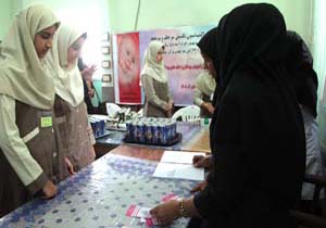 واکسیناسیون۱۷ هزار دانش آموز قشمی در مقابل سرخجه و سرخک