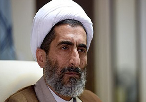 بصیرت مسیر نفوذ و تحقق توطئه&zwnj;های دشمن را مسدود می کند
