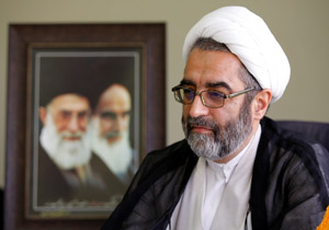 كتاب نفيس «دفاع هوشمند در انديشه امام خامنه‌ای (مدظله العالی)» رونمايی می‌شو‌د