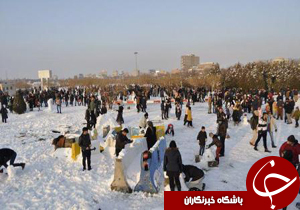 برگزاری جشنواره ساخت آدم برفی در سمیرم