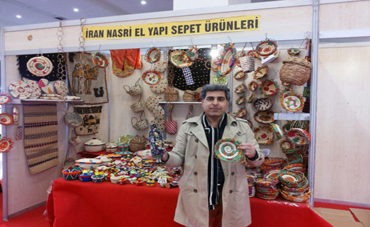 برپایی غرفه صنایع دستی هرمزگان در نمایشگاه بین المللی ترکیه+تصاویر