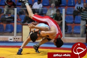 شوشتر صدرنشین مسابقات کشتی