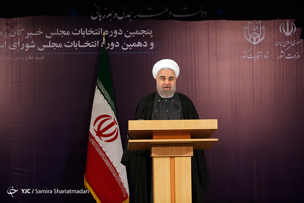 از اظهارات جنجالی&zwnj; نماینده مستعفی تا تغییر رنگ بنر برای روحانی و حضور خانواده هاشمی&zwnj;!