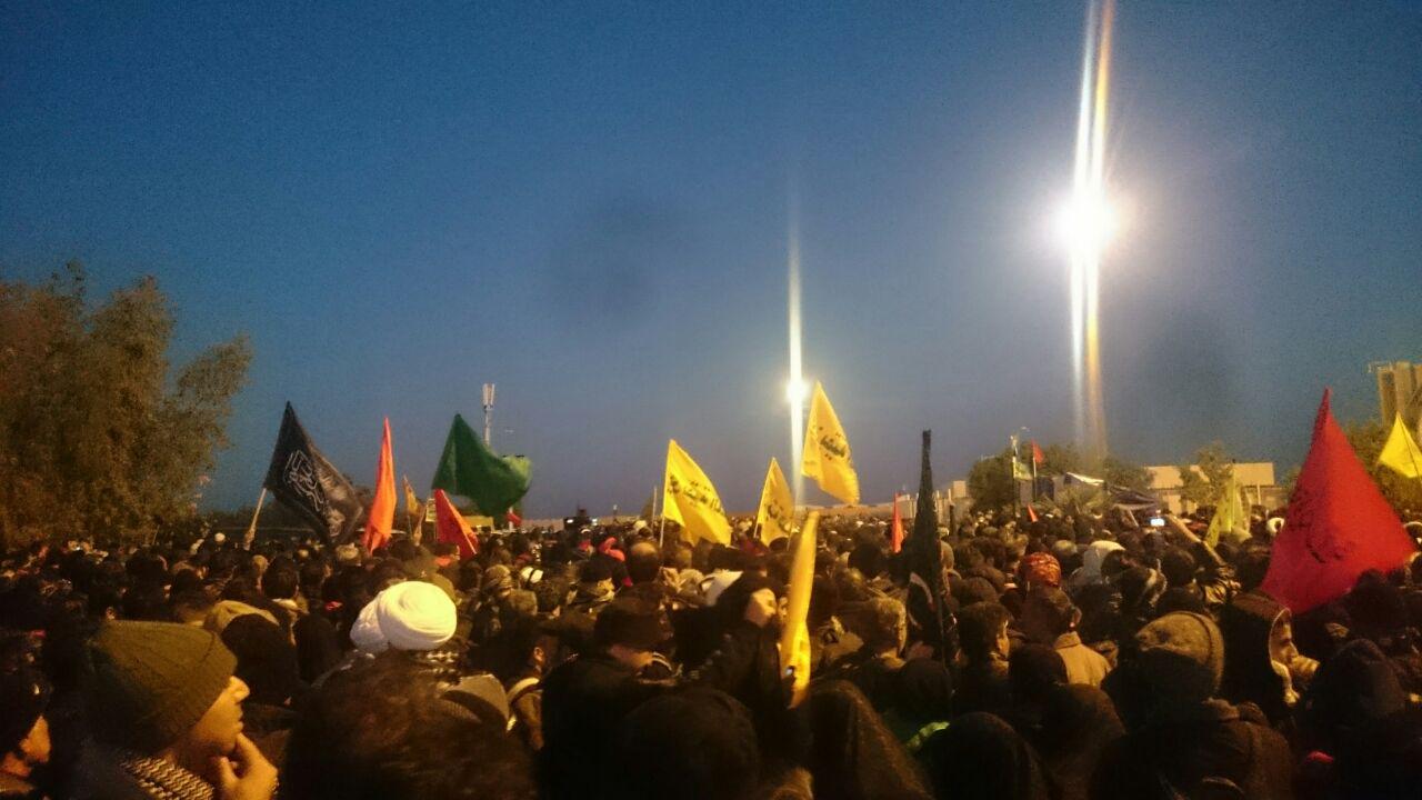 ازدحام جمعیت برای خارج شدن از مرز مهران + تصویر