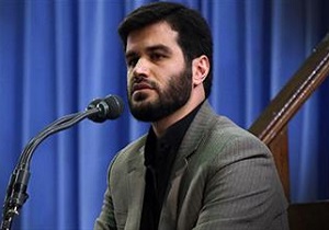پیش از خود من قلبم به حرم رسیده.../ صوت میثم مطیعی