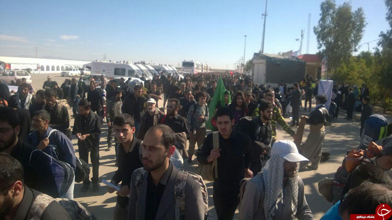 ترافیک پشت مرز مهران/مسافران زیادی همچنان در راهند