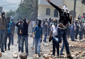 زخمی شدن چند جوان فلسطینی در درگیری با صهیونیست ها